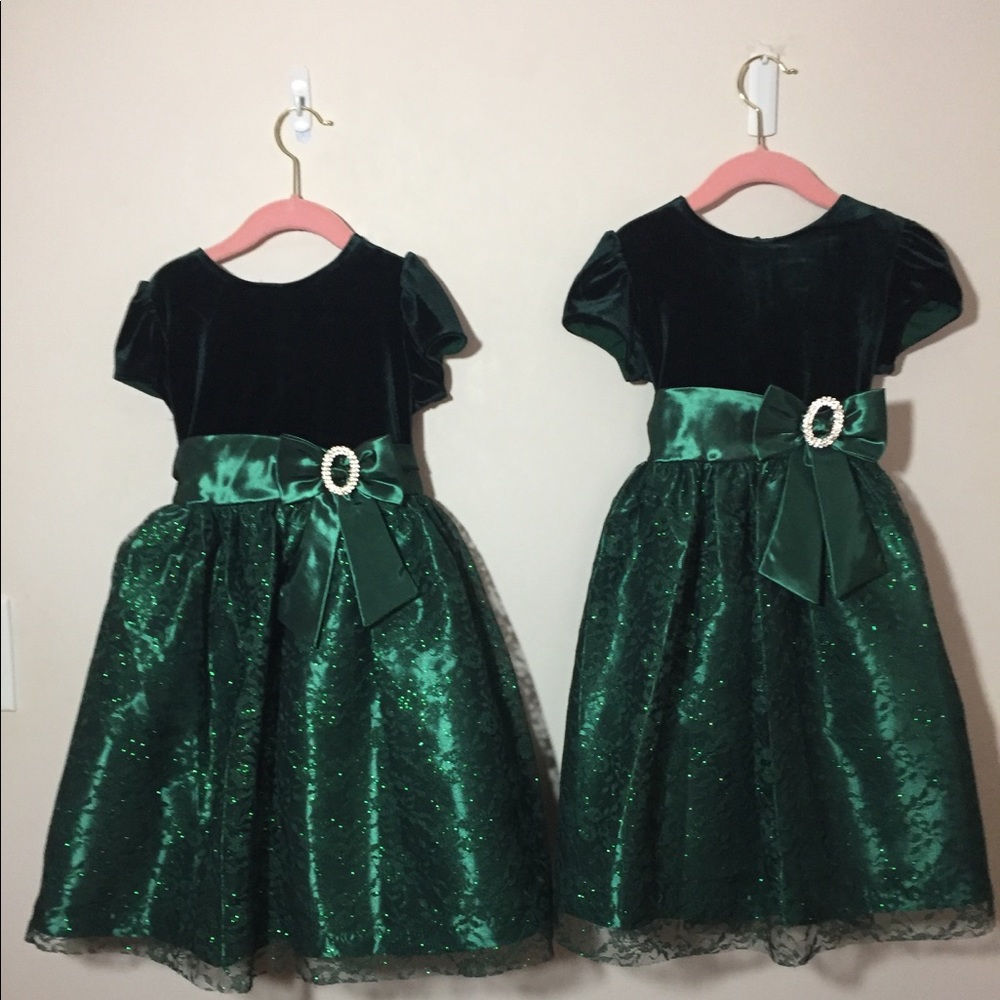 Holiday green gorgeous Jayne Copeland Dress